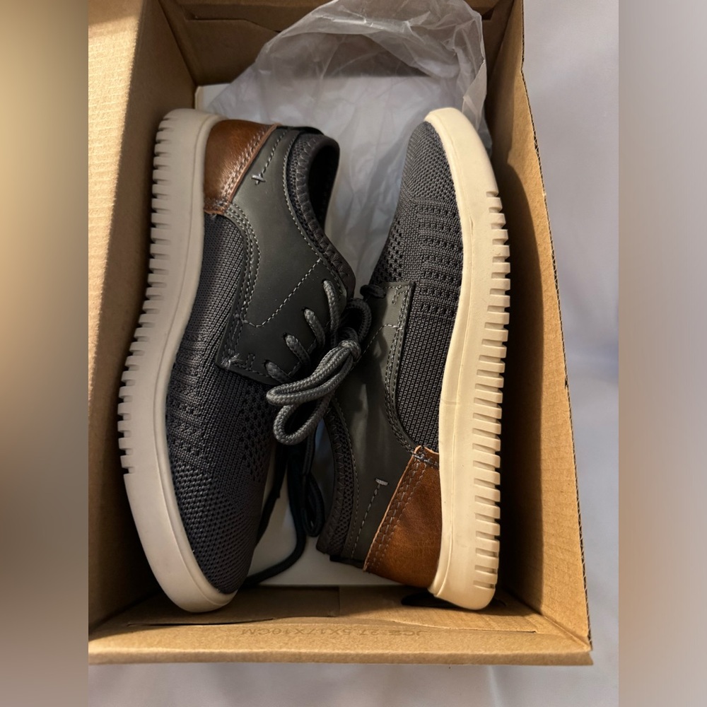 STEVE MADDEN 
BDAWES GREY